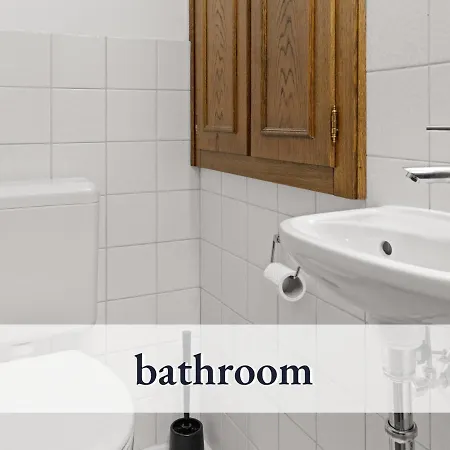 Apartment Sehr Gemütliche Ferienwohnung In Bester Lage Mit Großem Sonnenbalkon L Innenstadtnähe L 1 Minute Zum Bahnhof L Küche L Tv L Free-wlan L Willkommen Im Hallo!-apartment 8